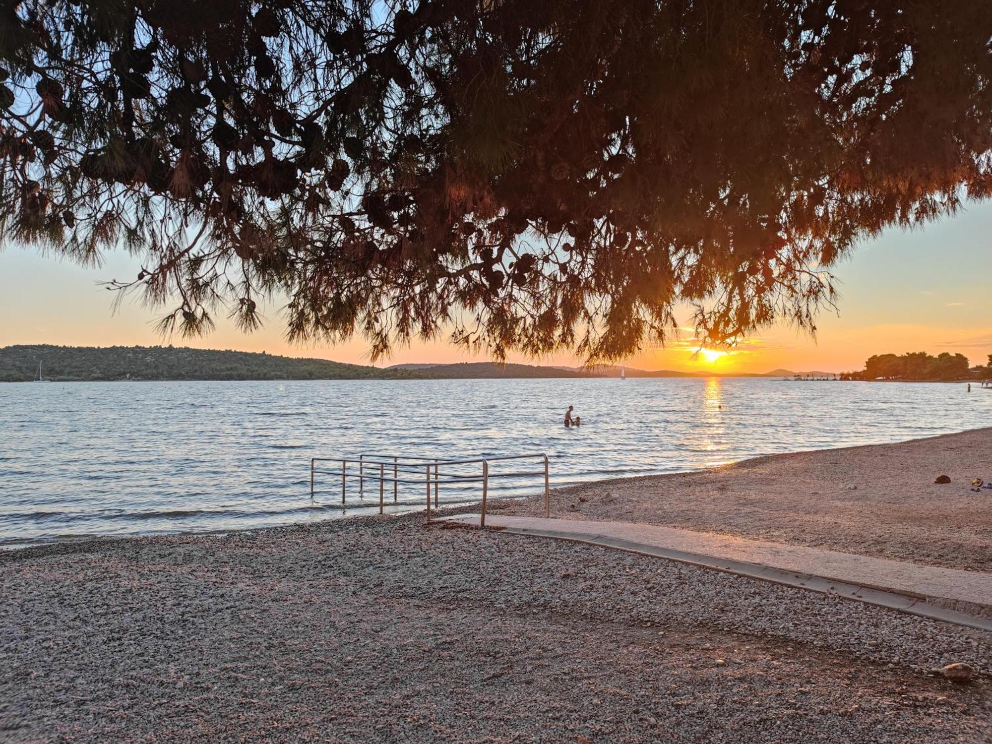 Vila Sentio Mare-Apartments Livaic Zeljko Pirovac Εξωτερικό φωτογραφία