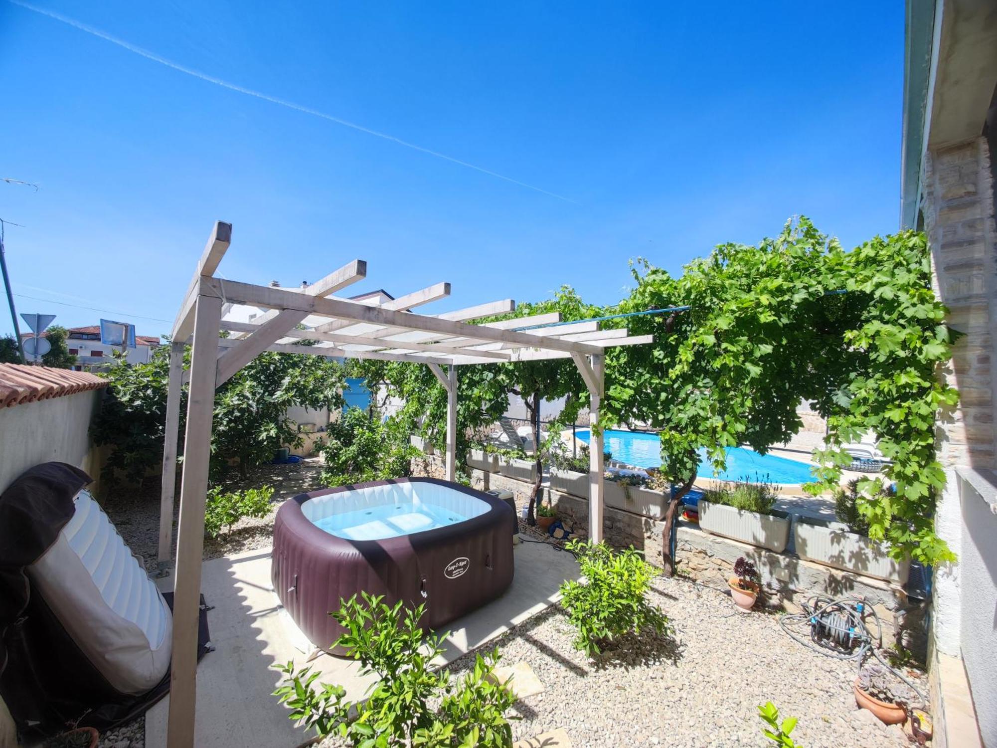 Vila Sentio Mare-Apartments Livaic Zeljko Pirovac Εξωτερικό φωτογραφία