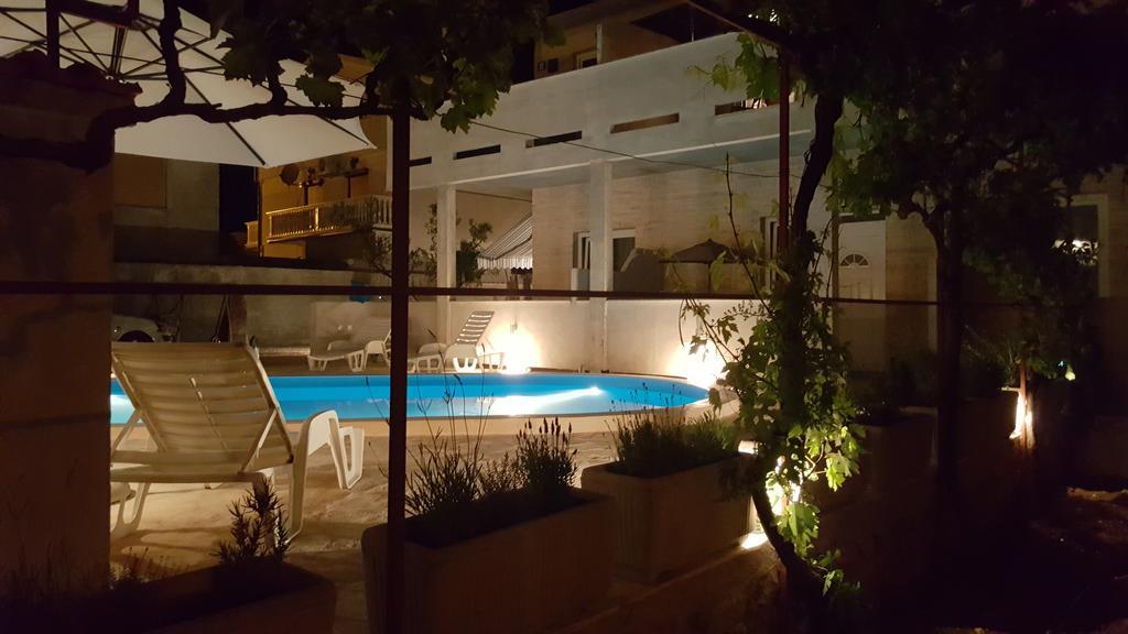 Vila Sentio Mare-Apartments Livaic Zeljko Pirovac Εξωτερικό φωτογραφία
